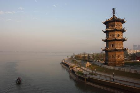 鏡湖天氣預報10天查詢