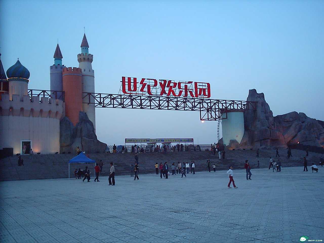 鄭州世紀(jì)歡樂(lè)園天氣